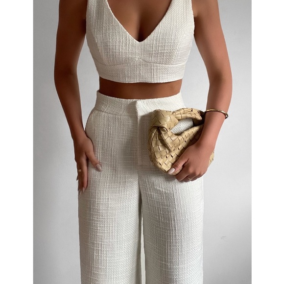 SHOWPO ADELAIDE TWO PIECE WIDE LEG SET IN WHITE - Picture 1 of 6
